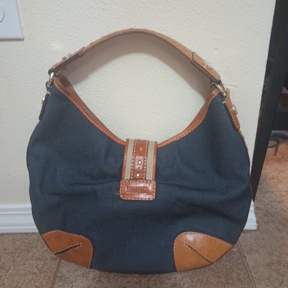 Michael Kors bag - Picture 2 of 3